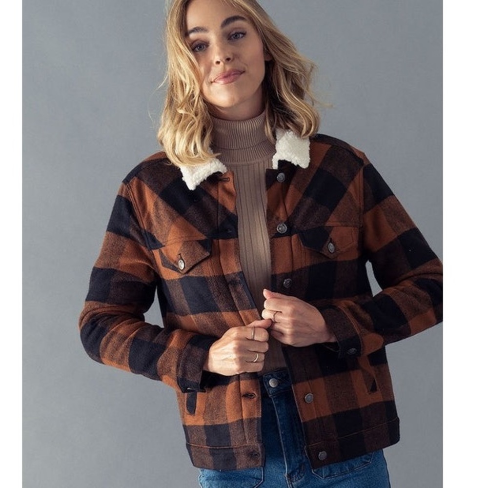 Checkered fleece lined jacket.  size small.